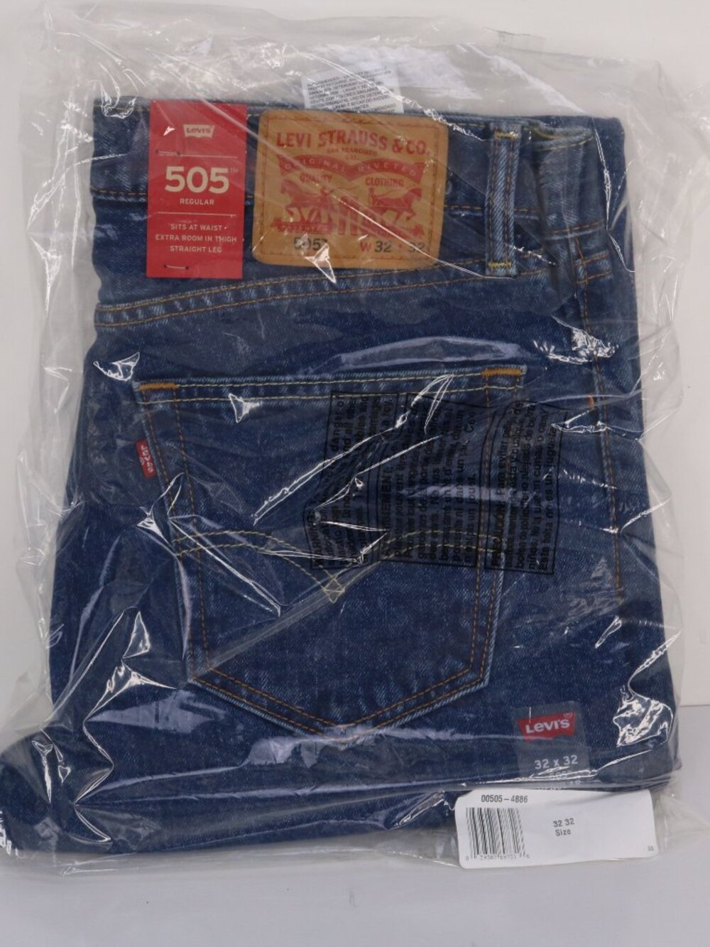 Men’s Levi's 505 Jeans 32 x 32 * Dark Blue Indigo * New NWT Sealed * Levi Levis